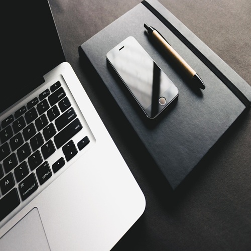 laptop-cell-pen-hiring-500